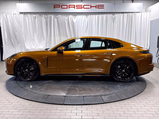 2026 Porsche Panamera 4 E-Hybrid - Photo 10