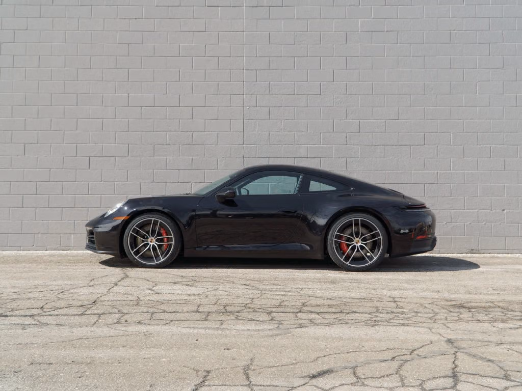 2026 Porsche 911 S - Photo 12