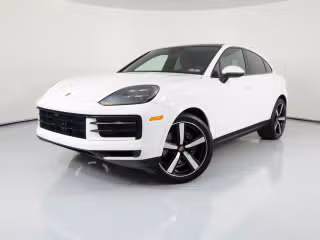 2025 Porsche Cayenne -'s photo