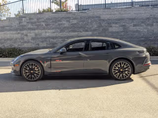 2026 Porsche Panamera Base - Photo 9