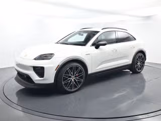 2025 Porsche Macan Macan 4S Electric's photo