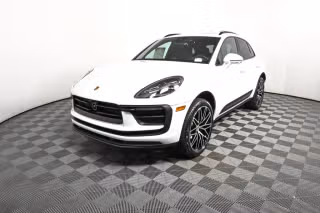 2026 Porsche Macan's photo