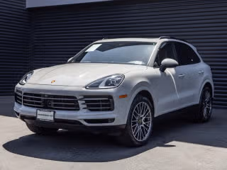 2022 Porsche Cayenne Platinum Edition's photo