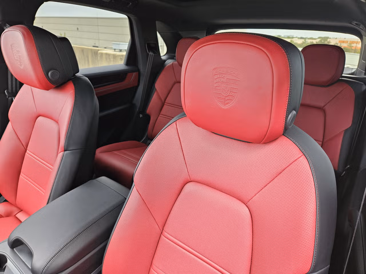 2026 Porsche Cayenne E-Hybrid - Photo 36
