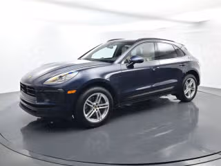 2023 Porsche Macan's photo