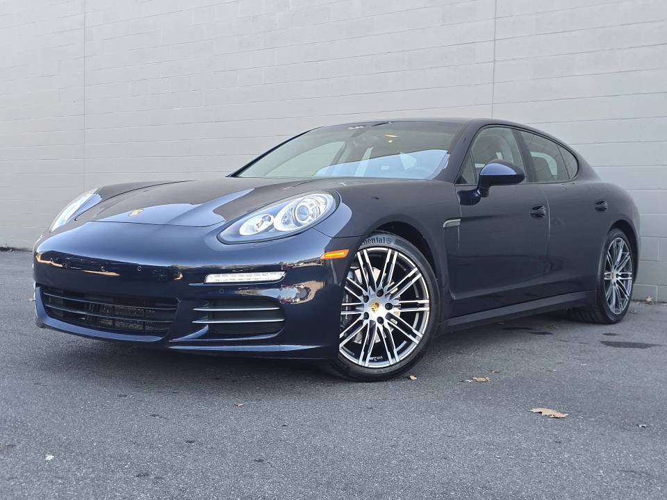 2016 Porsche Panamera
