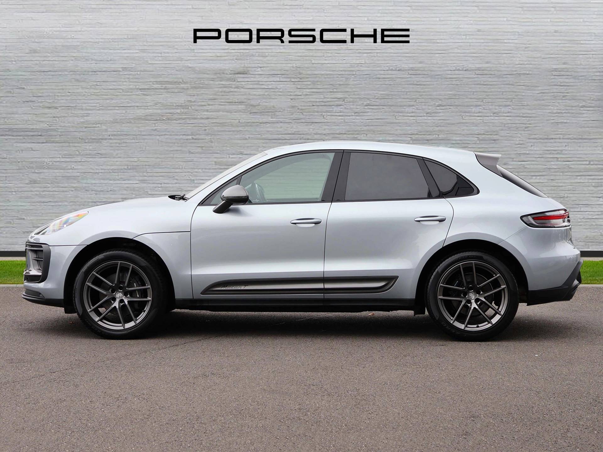 Macan T, photo 2 of 31