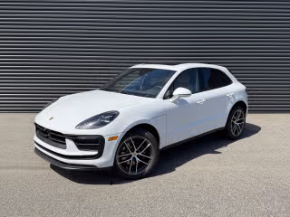 2026 Porsche Macan -'s photo
