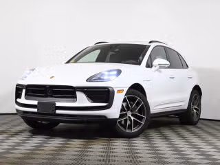 2024 Porsche Macan -'s photo