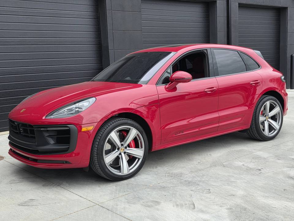 2025 Porsche Macan GTS