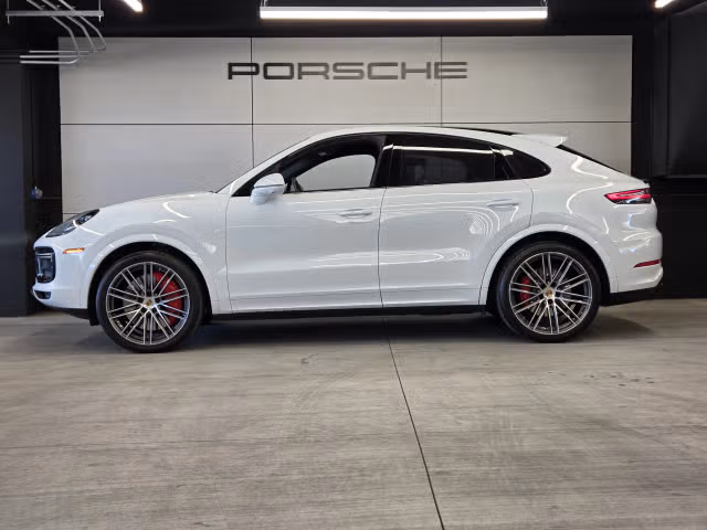 2023 Porsche Cayenne Coup Turbo - Photo 10