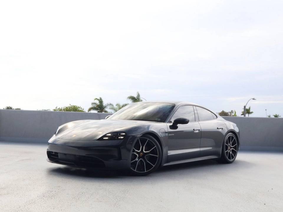 2025 Porsche Taycan