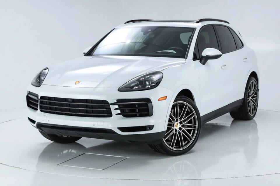 2023 Porsche Cayenne S Platinum Edition