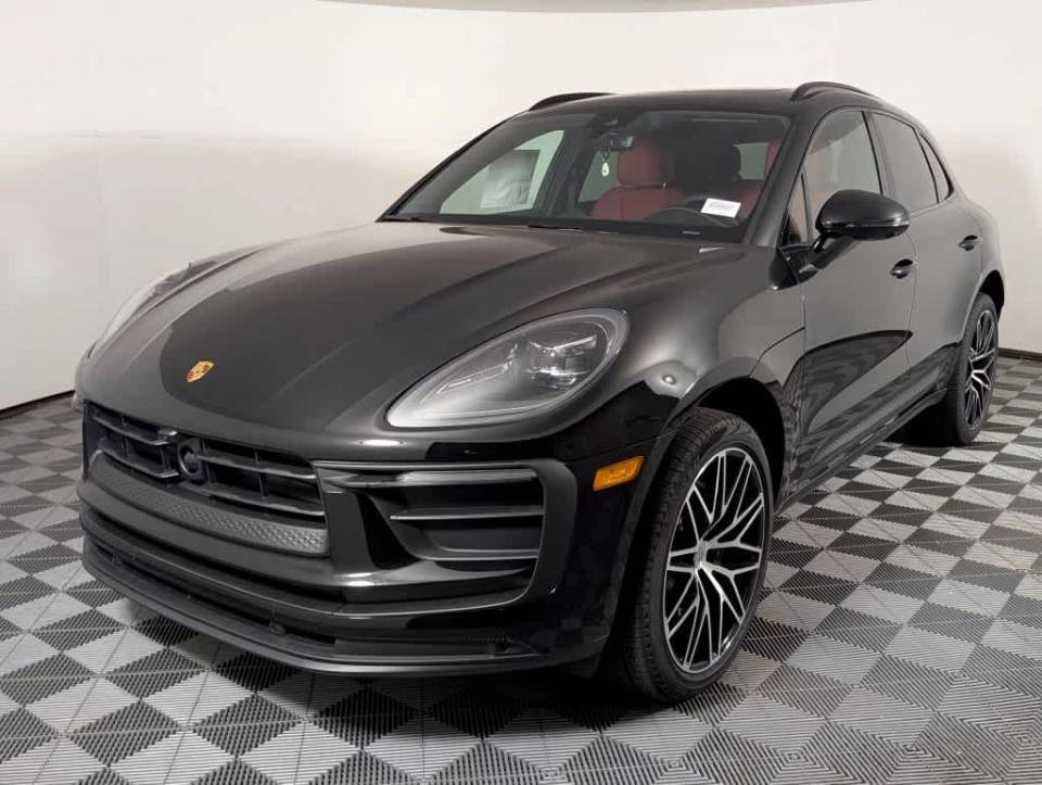 2026 Porsche Macan
