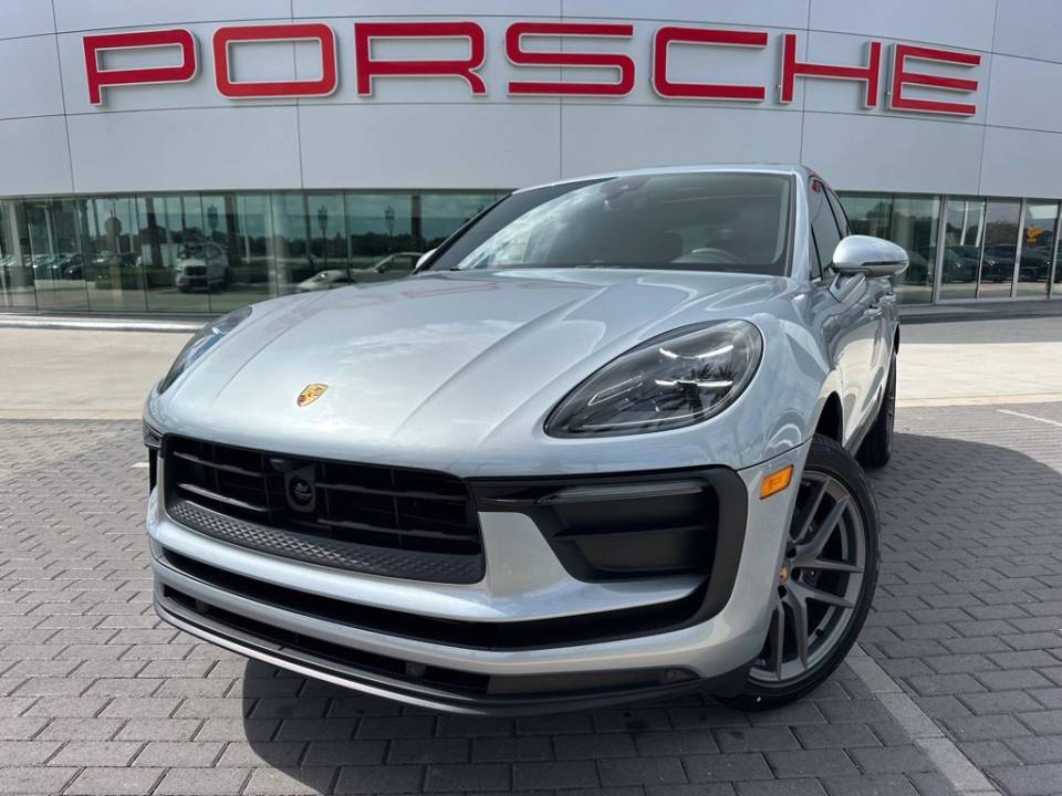2026 Porsche Macan