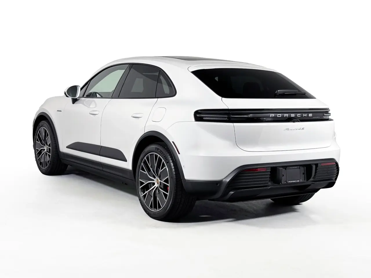 2025 Porsche Macan S - Photo 24