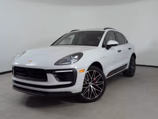 2026 Porsche Macan S's photo