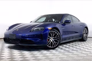 2025 Porsche Taycan 4S's photo