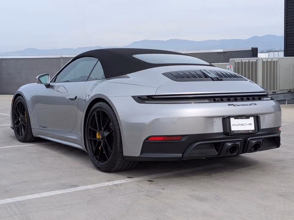 2026 Porsche 911 GTS - Photo 19