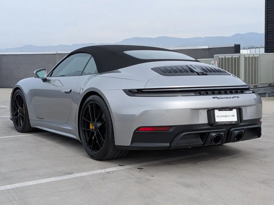2026 Porsche 911 GTS - Photo 23