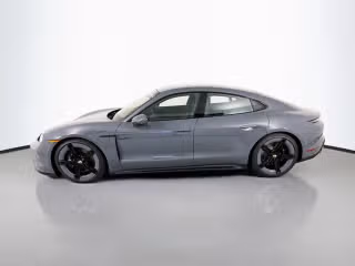 2026 Porsche Taycan GTS - Photo 9