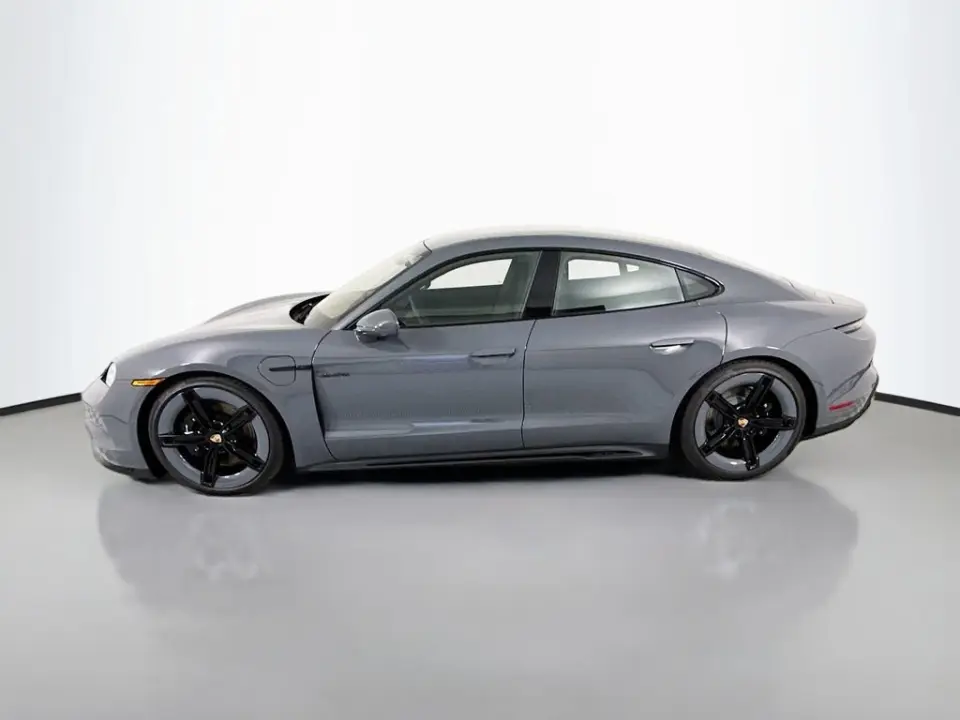 2026 Porsche Taycan GTS - Photo 15