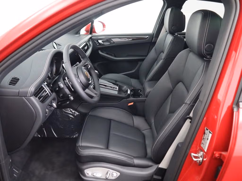 2025 Porsche Macan Base - Photo 36