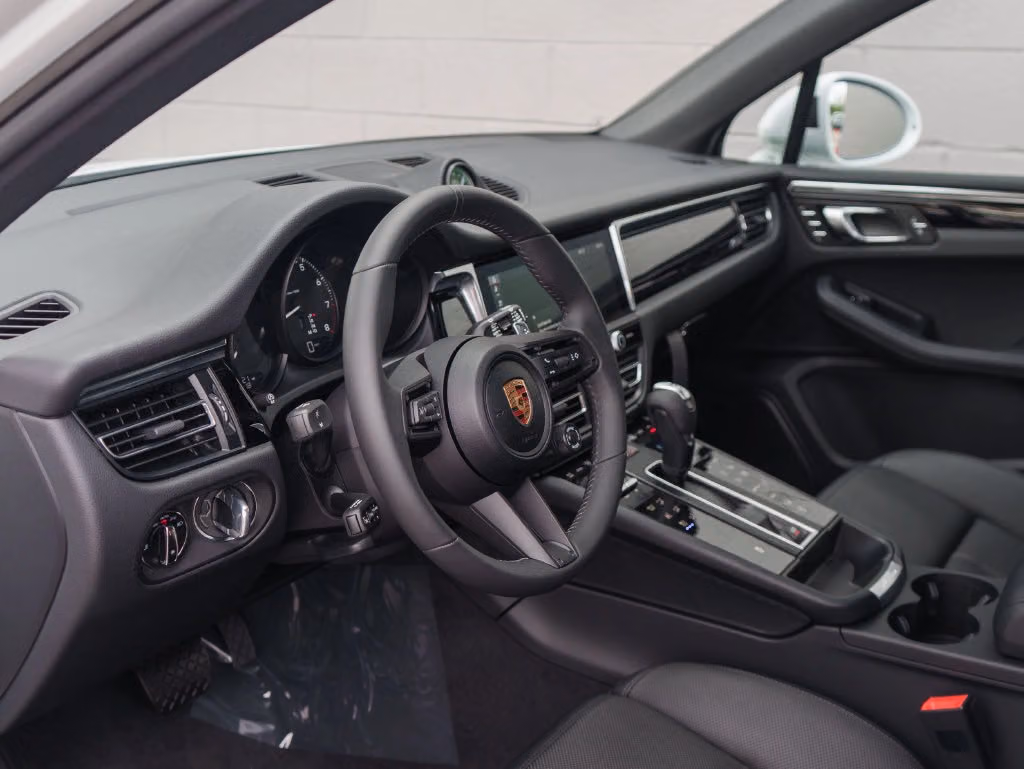 2026 Porsche Macan Base - Photo 28