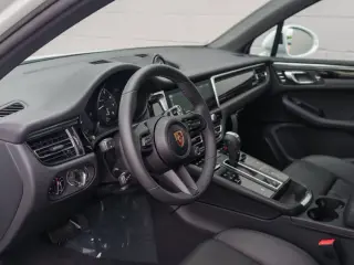 2026 Porsche Macan Base - Photo 29