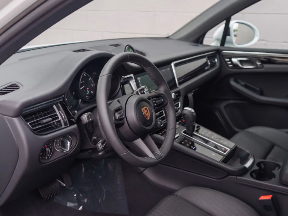 2026 Porsche Macan Base - Photo 27