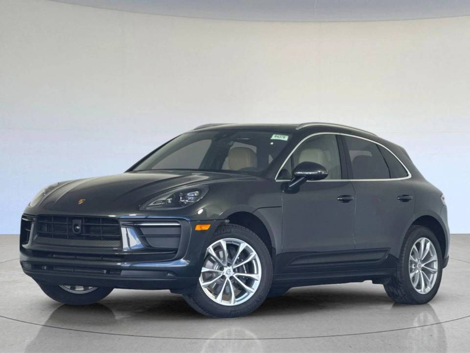 2026 Porsche Macan Base