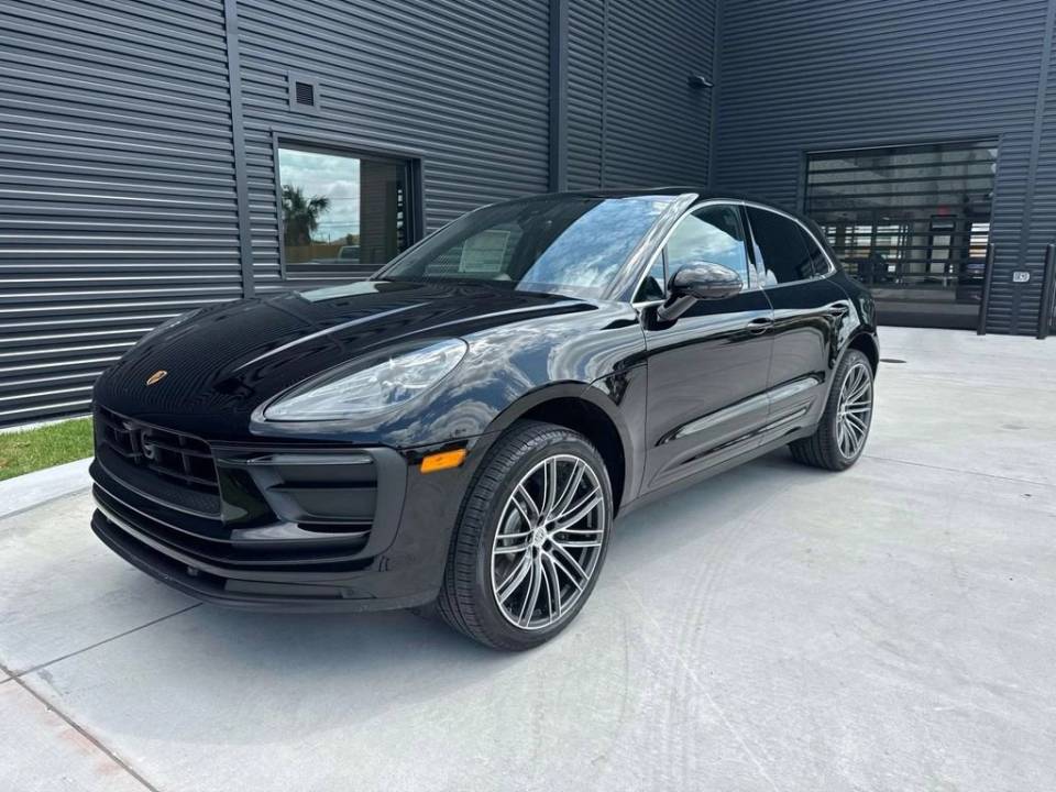 2026 Porsche Macan
