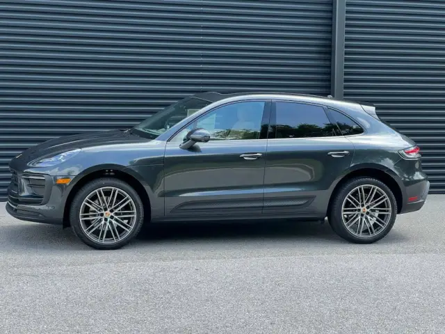 2025 Porsche Macan Base - Photo 14