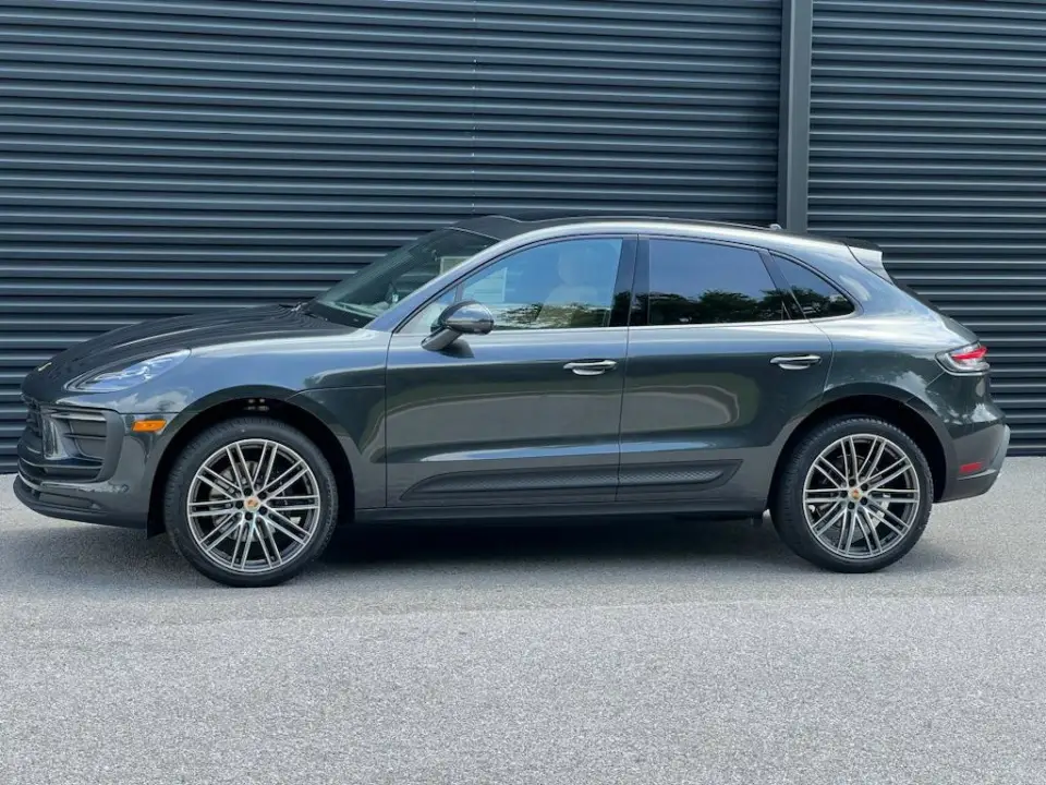 2025 Porsche Macan Base - Photo 15