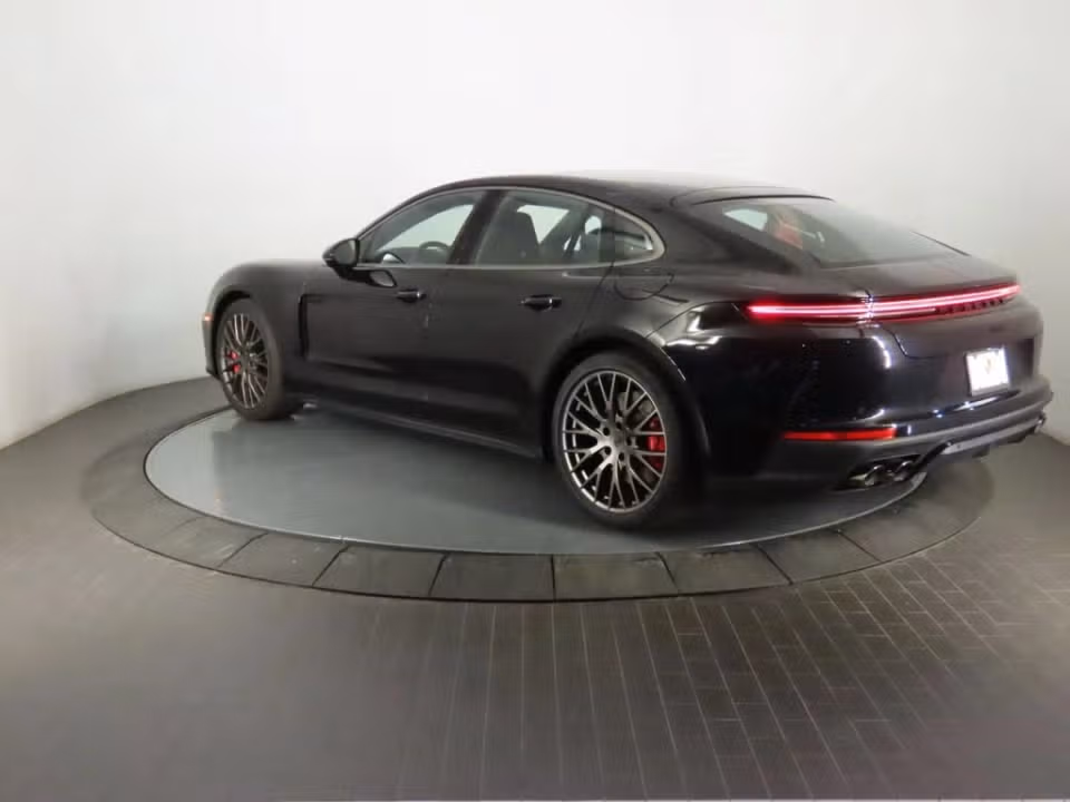 2026 Porsche Panamera Turbo E-Hybrid - Photo 19