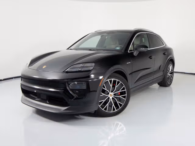 Used 2025 Porsche Macan S with VIN WP1AB2XA9SL153806 for sale in Newtown Square, PA