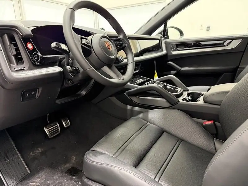 2026 Porsche Cayenne Coup S - Photo 31