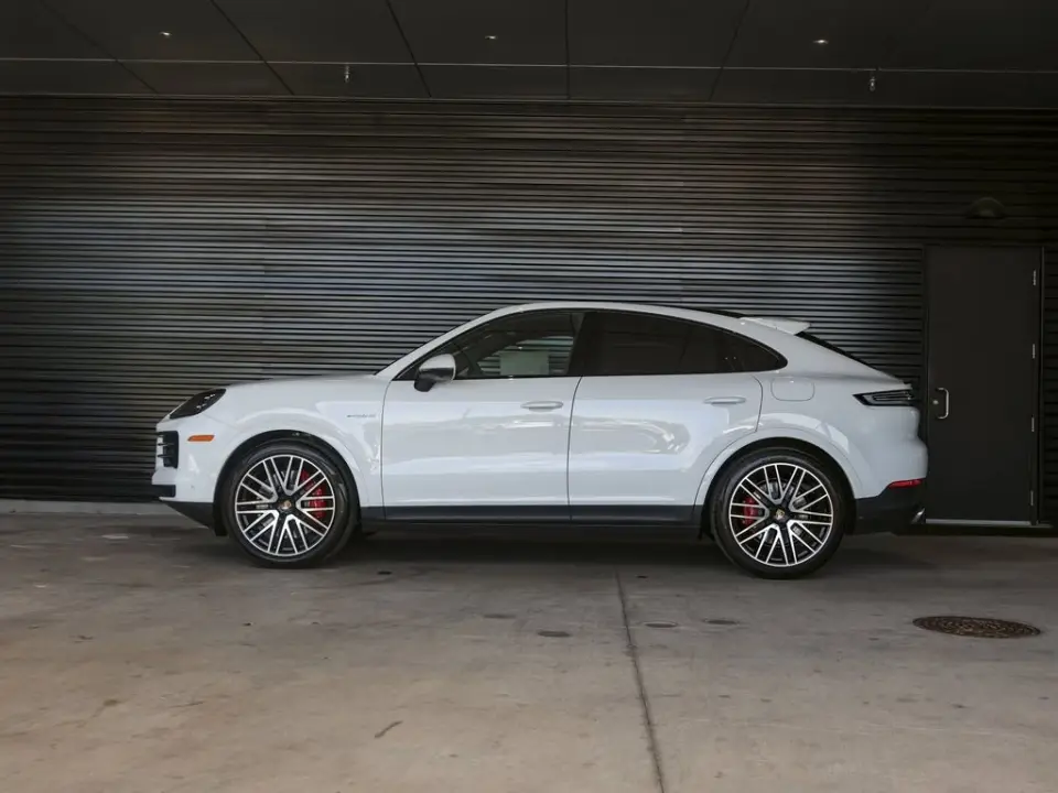 2026 Porsche Cayenne Coup S E-Hybrid - Photo 15