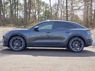 2026 Porsche Macan Base - Photo 9
