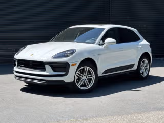 2026 Porsche Macan's photo