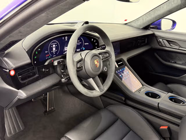 2026 Porsche Taycan GTS - Photo 26