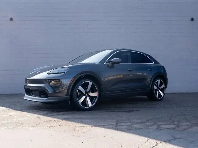 2026 Porsche Macan Base - Photo 7