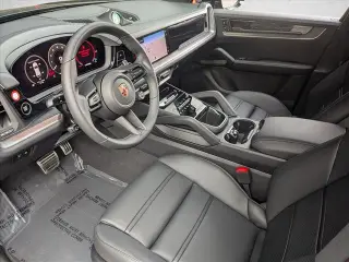 2026 Porsche Cayenne S E-Hybrid - Photo 29