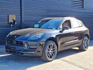 2026 Porsche Macan's photo