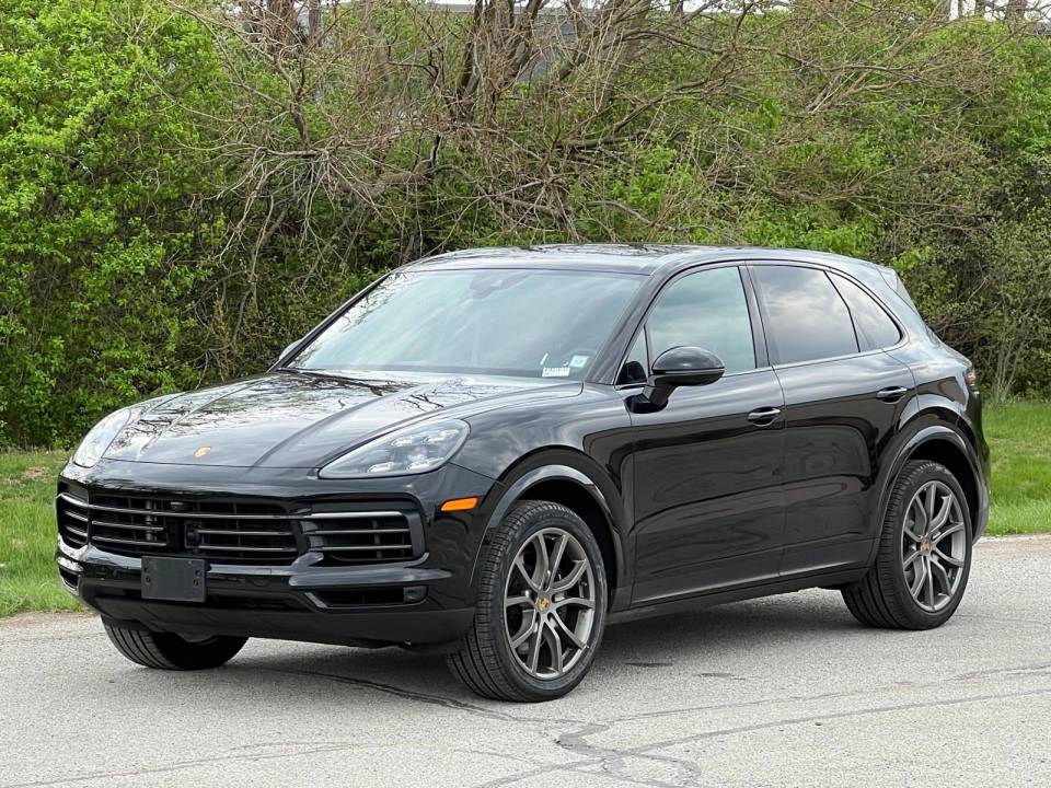 2023 Porsche Cayenne Platinum Edition