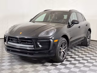 2026 Porsche Macan's photo