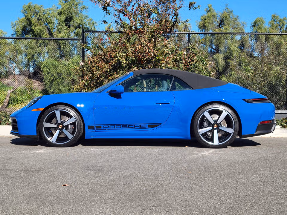 2026 Porsche 911 - Photo 11