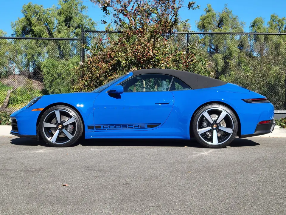 2026 Porsche 911 - Photo 15