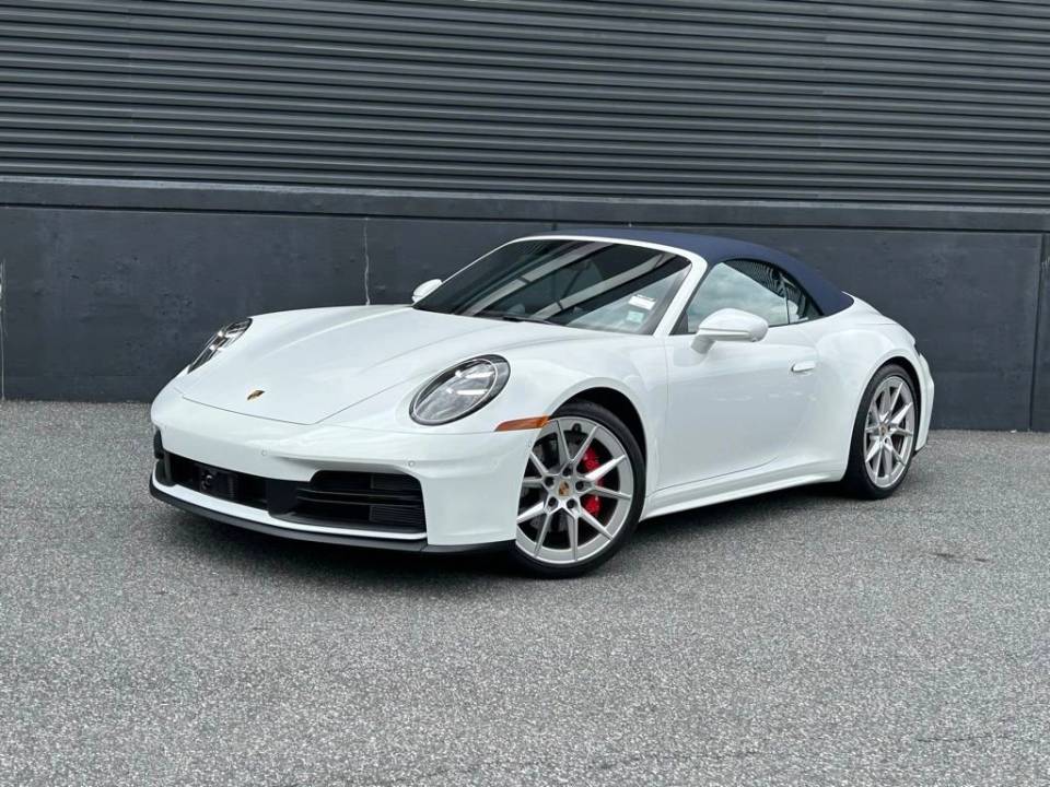 2025 Porsche 911 T