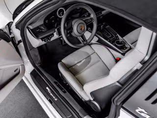 2024 Porsche 911 GTS - Photo 25